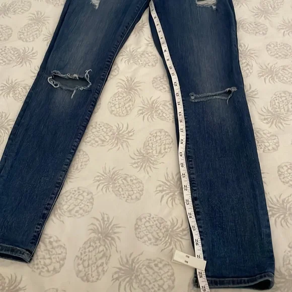 Women’s Hudson Jeans Size 28. Medium rise. - Picture 6 of 10